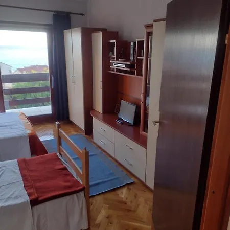 Tomi Brodarica (Sibenik-Knin)