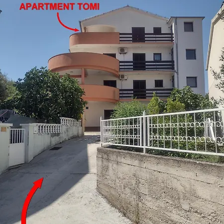 Tomi Brodarica (Sibenik-Knin)