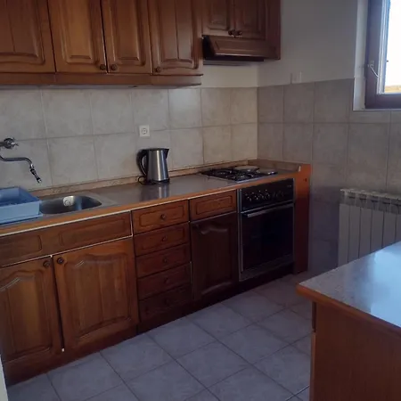 Tomi Brodarica (Sibenik-Knin)