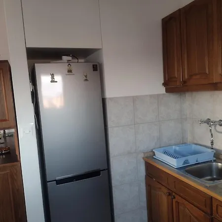 Tomi Apartament
